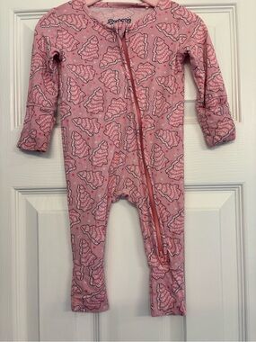 Posh Tot Pink Holiday Tree Zip Footed One-Piece Pajama - Bamboo